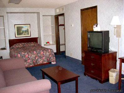 Sunflower Inn & Suites - Garden City Δωμάτιο φωτογραφία