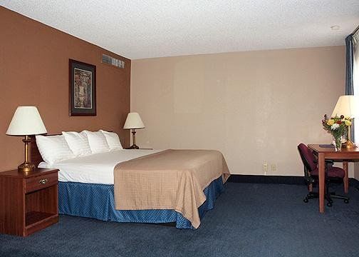 Sunflower Inn & Suites - Garden City Δωμάτιο φωτογραφία